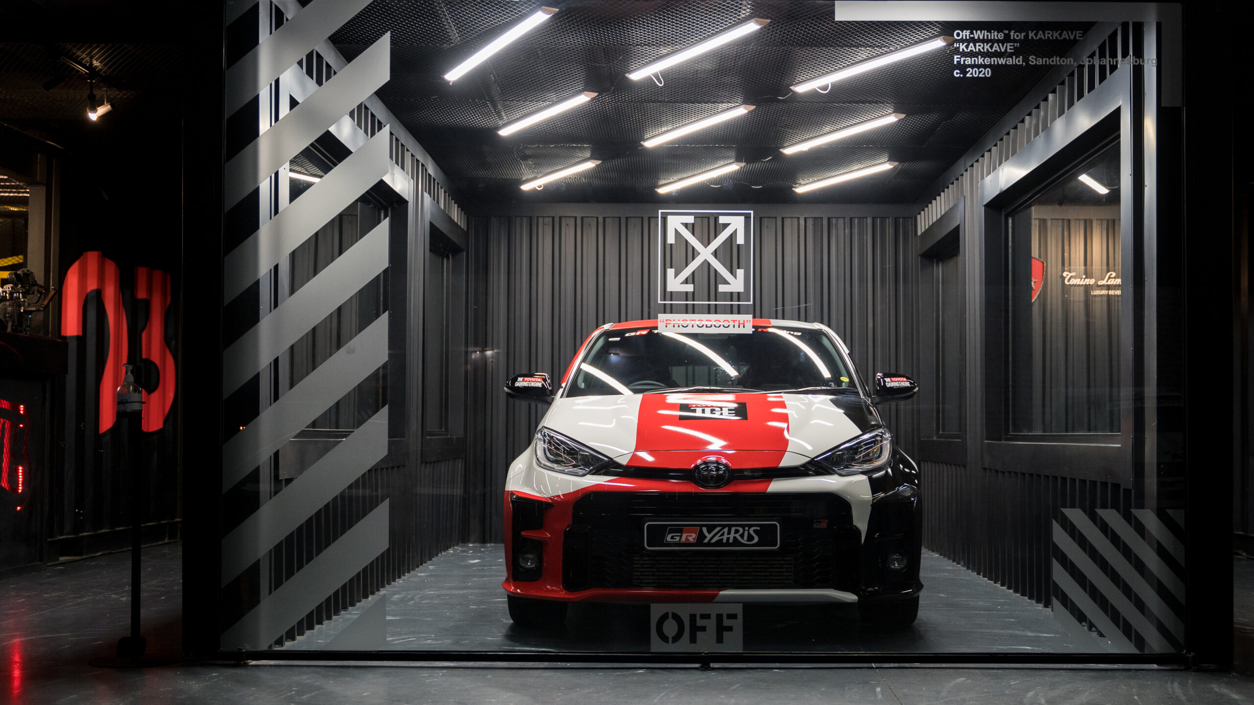 gr_yaris_booth